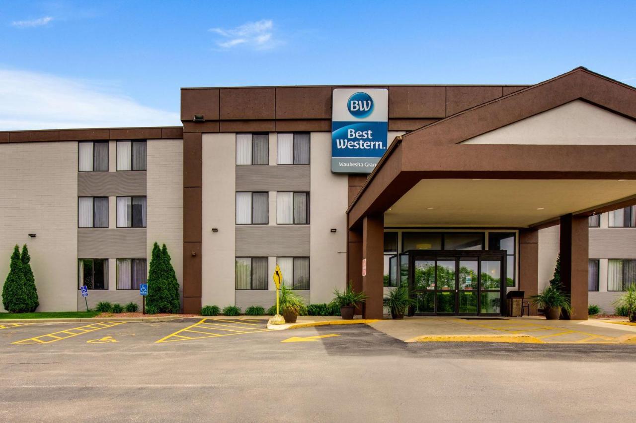 Best Western Waukesha Grand Pewaukee Экстерьер фото