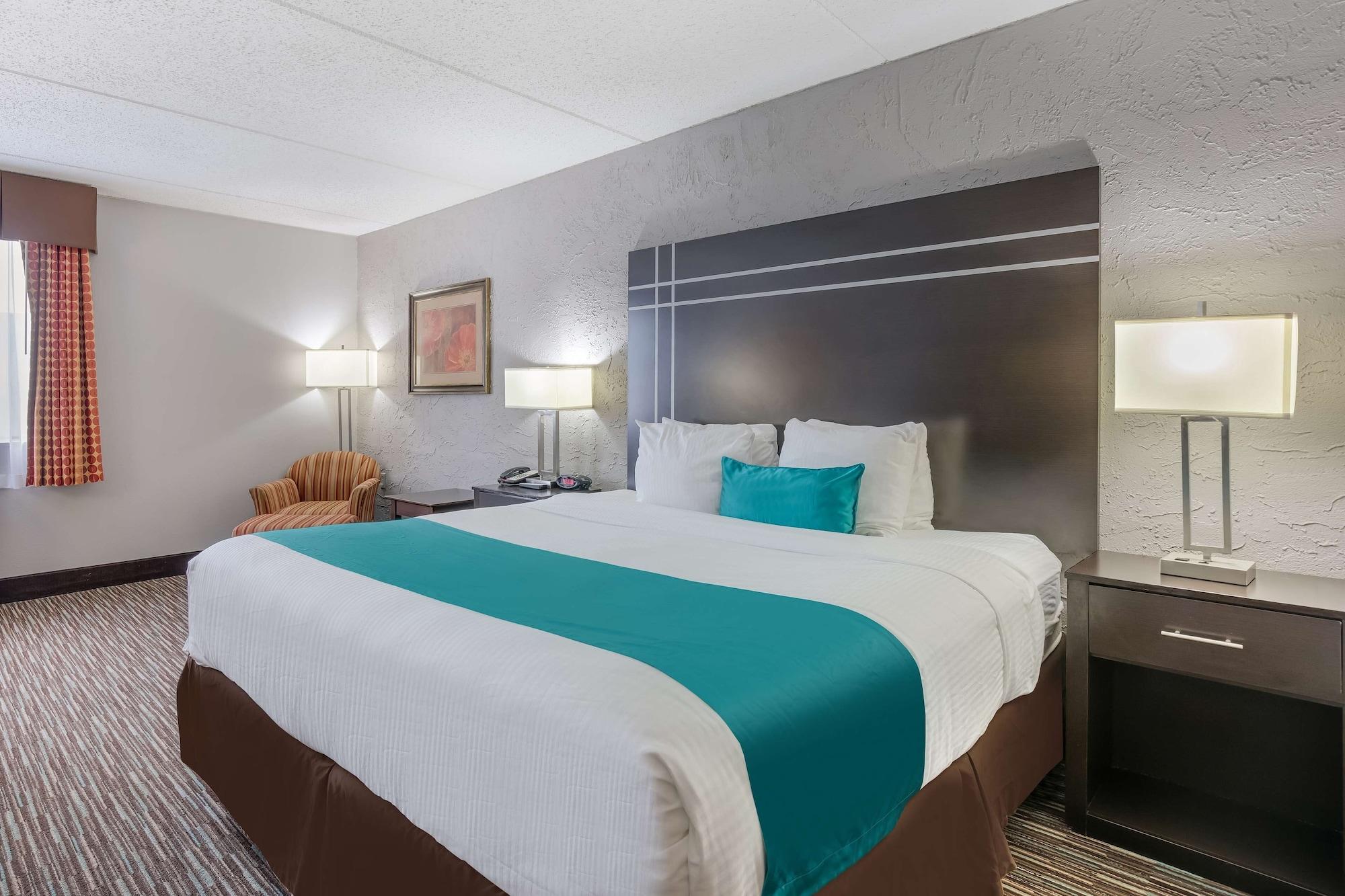 Best Western Waukesha Grand Pewaukee Экстерьер фото
