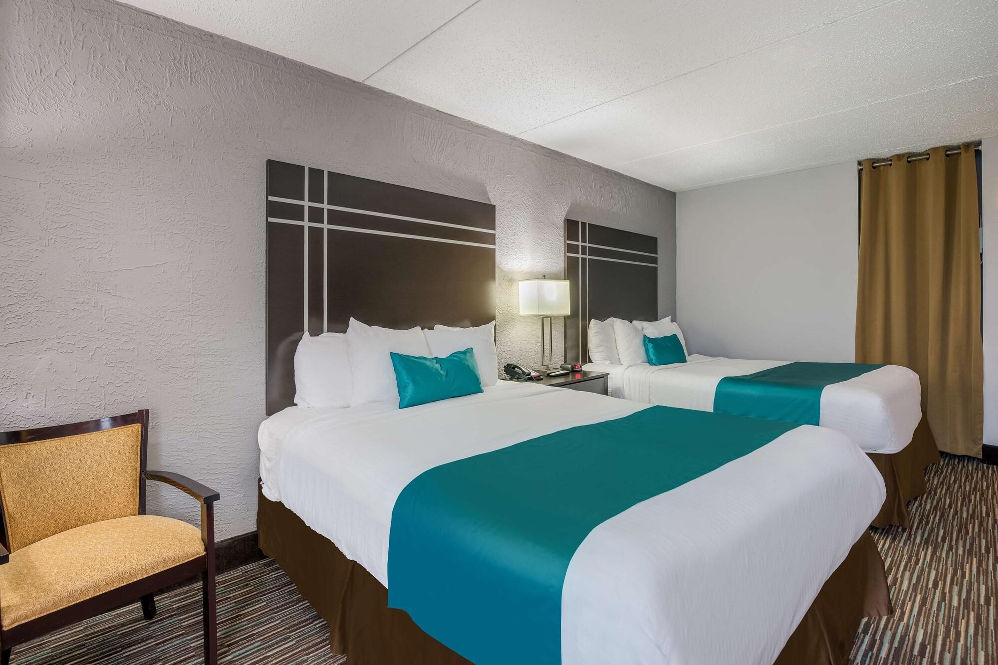 Best Western Waukesha Grand Pewaukee Экстерьер фото
